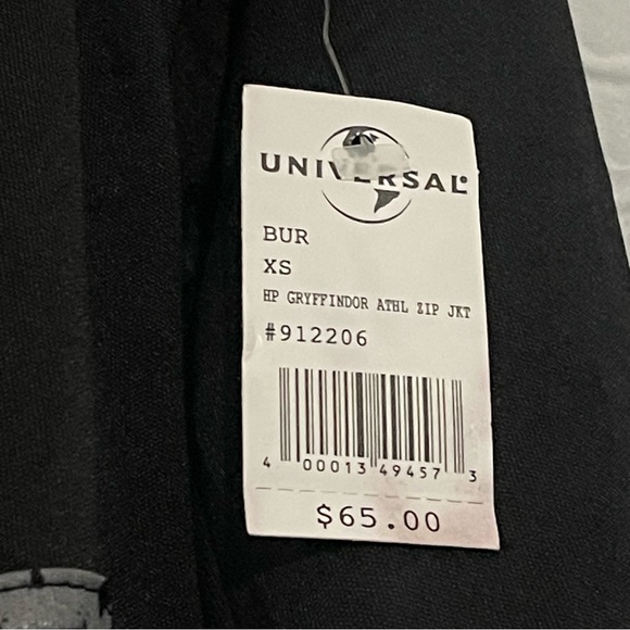NWT! Harry Potterter Hogwarts Gryffindor Quidditch Sports Zip Up Hoodie Jacket - Picture 9 of 16